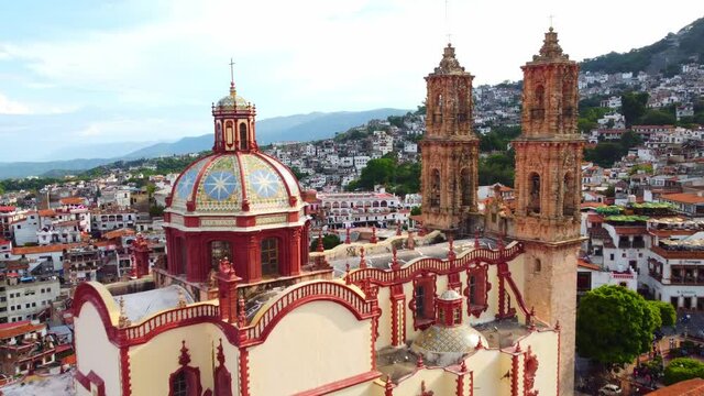 Santa Prisca Church, Taxco Mexico. Stunning Spanish Colonial Architecture.