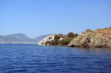 Fototapeta na wymiar The coast of Mediterranean sea on the Turkish Riviera