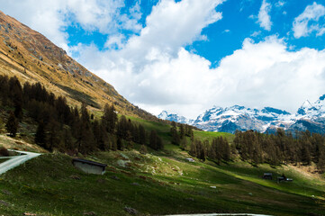Fototapeta na wymiar Alpine landscape in northern Italy, in Valle d'Aosta on the route to Monte Rosa