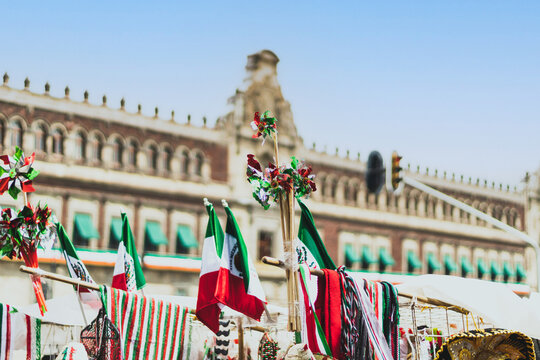 Mes Patrio Mexicano, Dia Del Festejo De La Independencia