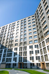 Fototapeta premium Facade of a new multi-storey residential building in Saint Petersburg