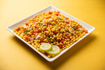 Boondi Chaat or Bundi Bhel, popular roadside snack item from India