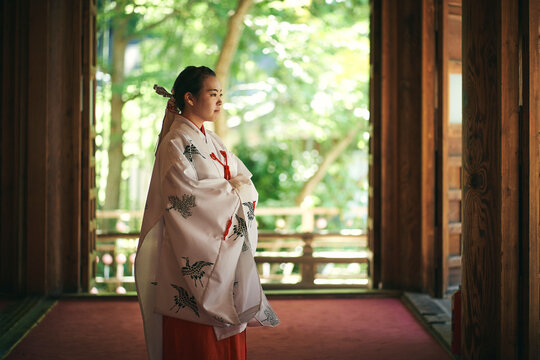巫女さん