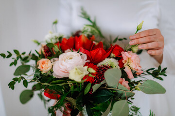 Fototapeta na wymiar Wedding bridal bouquet. Beautiful flowers. Rustic. Soft focus.