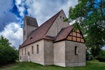Fototapeta na wymiar Denkmalgeschützte Dorfkirche Blankensee, Ansicht von Osten