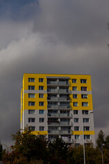 a yellow building