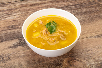 Pea soup with smoked meat