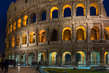 Fototapeta na wymiar colosseum at night, Rome, Italy