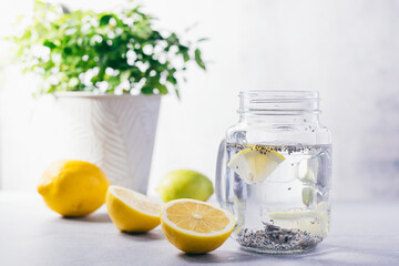 Chia Samen mit Zitrone