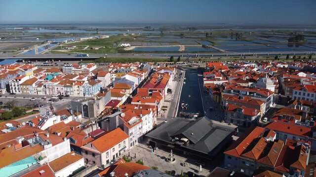 Aveiro - Mercado do Peixe e Canal dos Botir&otilde;es