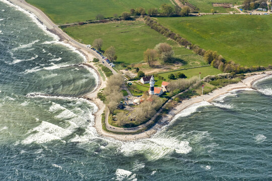 Luftbild Leuchtturm B&uuml;lk in der Kieler F&ouml;rde