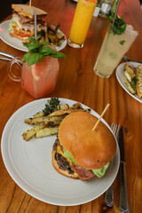 Burguer with fries