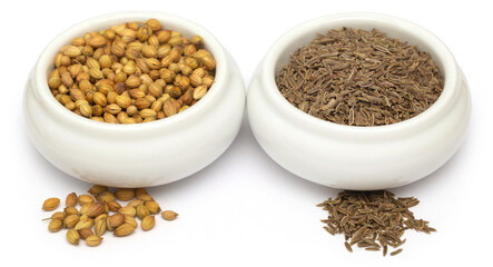 Whole coriander with caraway seeds