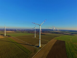 Wind Turbines and Power Plants 