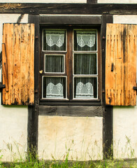 Fenêtre de ferme à Nancray, Doubs, France