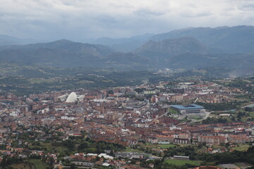 Fototapeta na wymiar View of the city of Oviedo, Asturias, spain 