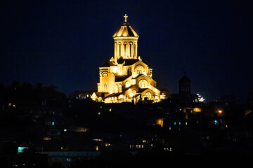 Fototapeta na wymiar Scenic view of Holy Trinity Cathedral at night