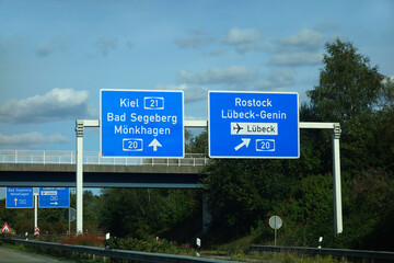 Autobahn Hinweistafel Rostock Kiel