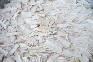 Pickled bamboo shoots are made from fresh bamboo shoots marinated with salt.