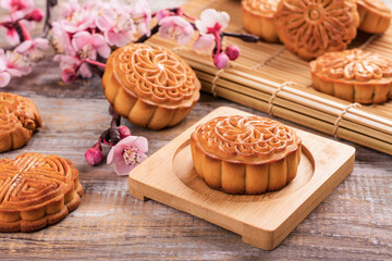 Obraz na płótnie Canvas Traditional Chinese mooncakes