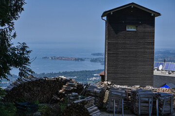 Blick von Eichenberg auf den Bodensee mit Schuppen