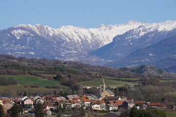 Fototapeta na wymiar panoramic view of chorges village in the mountains of the alps france