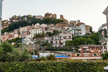 Obraz premium San Benedetto Del Tronto, Marche, Italy - June 5, 2015 - Beachfront Homes Shops & Buildings On A Cliff