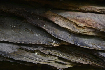 Layered structure of quartz sandstone megaliths in the Kamenny Gorod tract (Devil's ancient settlement)