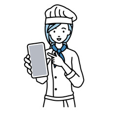 立ってスマートフォンを指差してこちらに向けて見せている調理師の女性