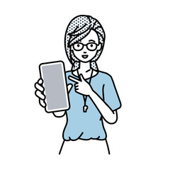 立ってスマートフォンを指差してこちらに向けて見せている教師の女性