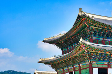 Fototapeta na wymiar Korea's Joseon Dynasty Palace - Geunjeongjeon Hall