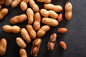 Unsalted fresh roasted shelled peanuts