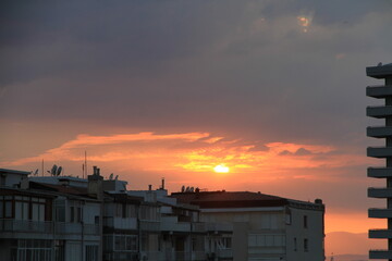 Fototapeta na wymiar cloudy day sunset