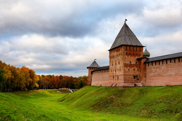 Fototapeta na wymiar The Novgorod Detinets, also known as the Novgorod Kremlin, is a fortified complex in Veliky Novgorod, Russia.