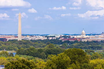 Obraz premium Skyline of Washington DC including the Washington Monument, and the Capitol.