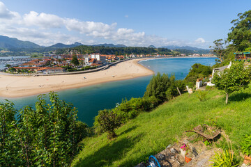 Obraz premium View of the town of Ribadesella in Asturias. 
