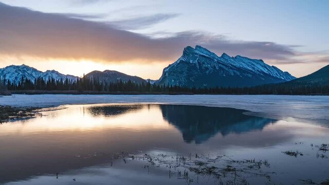 Sunrise Time-lapse of Mount Rundle at Vermillion Lakes in Banff