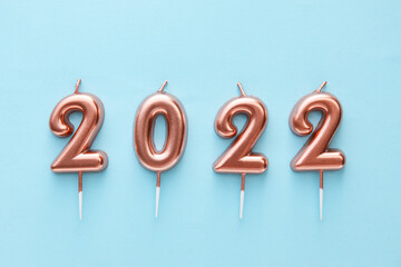 Figure 2022 on blue background