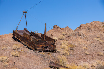 Obraz premium Old mining container in the desert