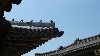 Fototapeta na wymiar The roof of a traditional house