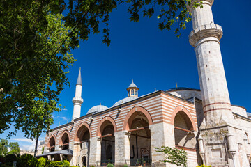 Fototapeta na wymiar トルコ　エディルネの旧市街にあるエスキ・モスク