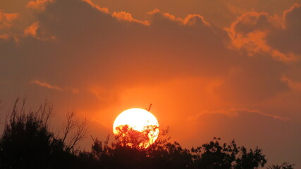 Sole al tramonto