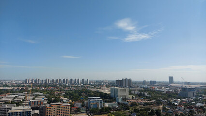 Fototapeta na wymiar Beautiful blue skies cover Bangkok, Thailand in summer.
