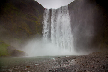 Islandia wodospad Skógafoss - obrazy, fototapety, plakaty