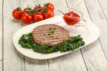 Grilled beef cutlet for burger