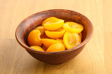 Canned apricot – sweet light dessert