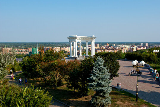 Die Weiße Rotunde - ein Symbol der Stadt Poltawa, Ukraine.