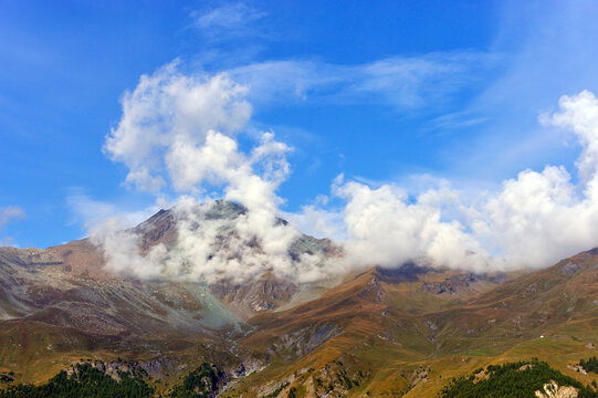 Blick Richtung Forclaz in den den Walliser Alpen, Schweiz