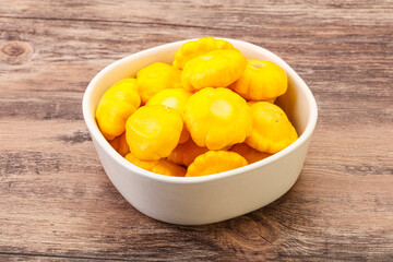 Marinated patissons in the bowl