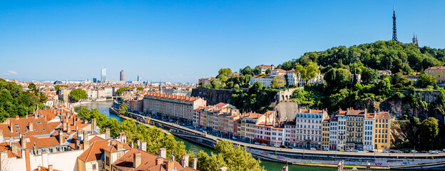 Fototapeta na wymiar Panorama sur la ville de Lyon 